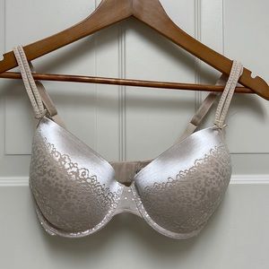 Wacoal 32 DD gently used bra